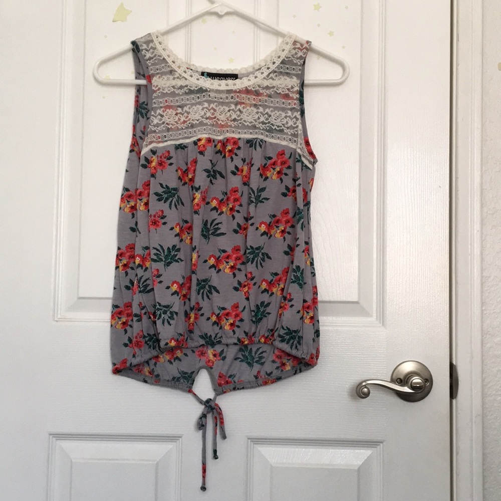 Floral lace tank top